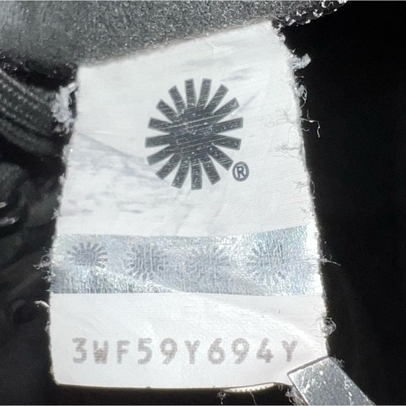 UGG Australia Emmett Boot Mid Black Men’s Size 11 Weather Ready Item #1112376 - Picture 12 of 12